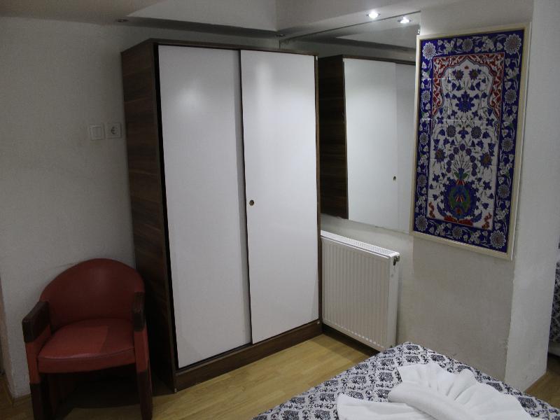 Aquarium Hotel Istanbul Exterior photo